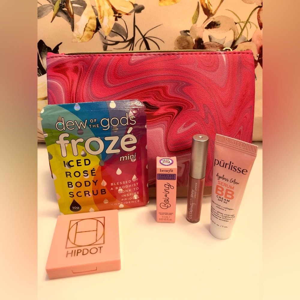 Makeup bundles